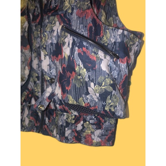 Free People Movement Supernova Floral Vest Hoodie XS NWT Fast Shipping - Picture 3 of 16